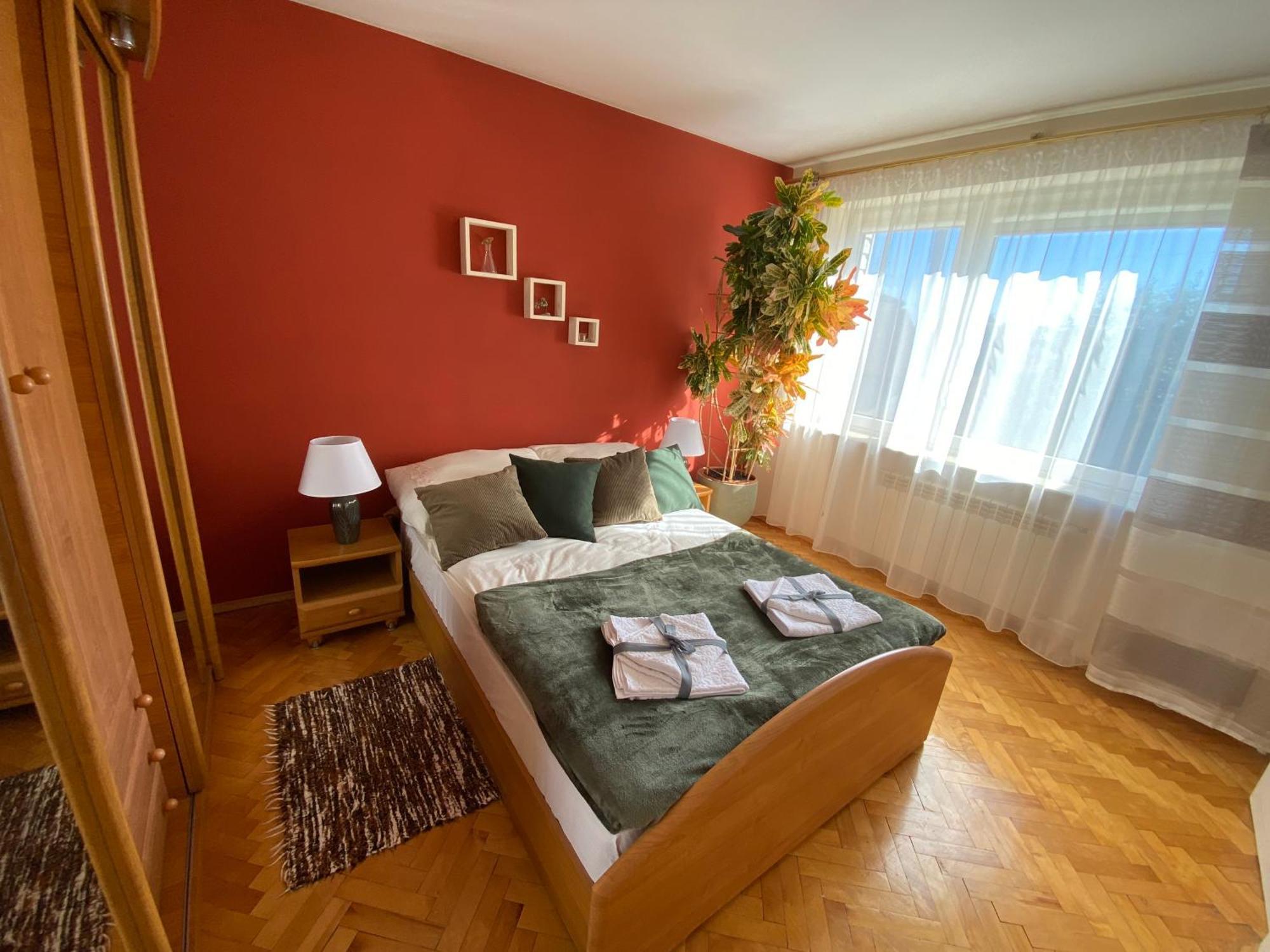 Przytulny Dom Pod Jabloniami Przy Targach Kielce Villa Kültér fotó