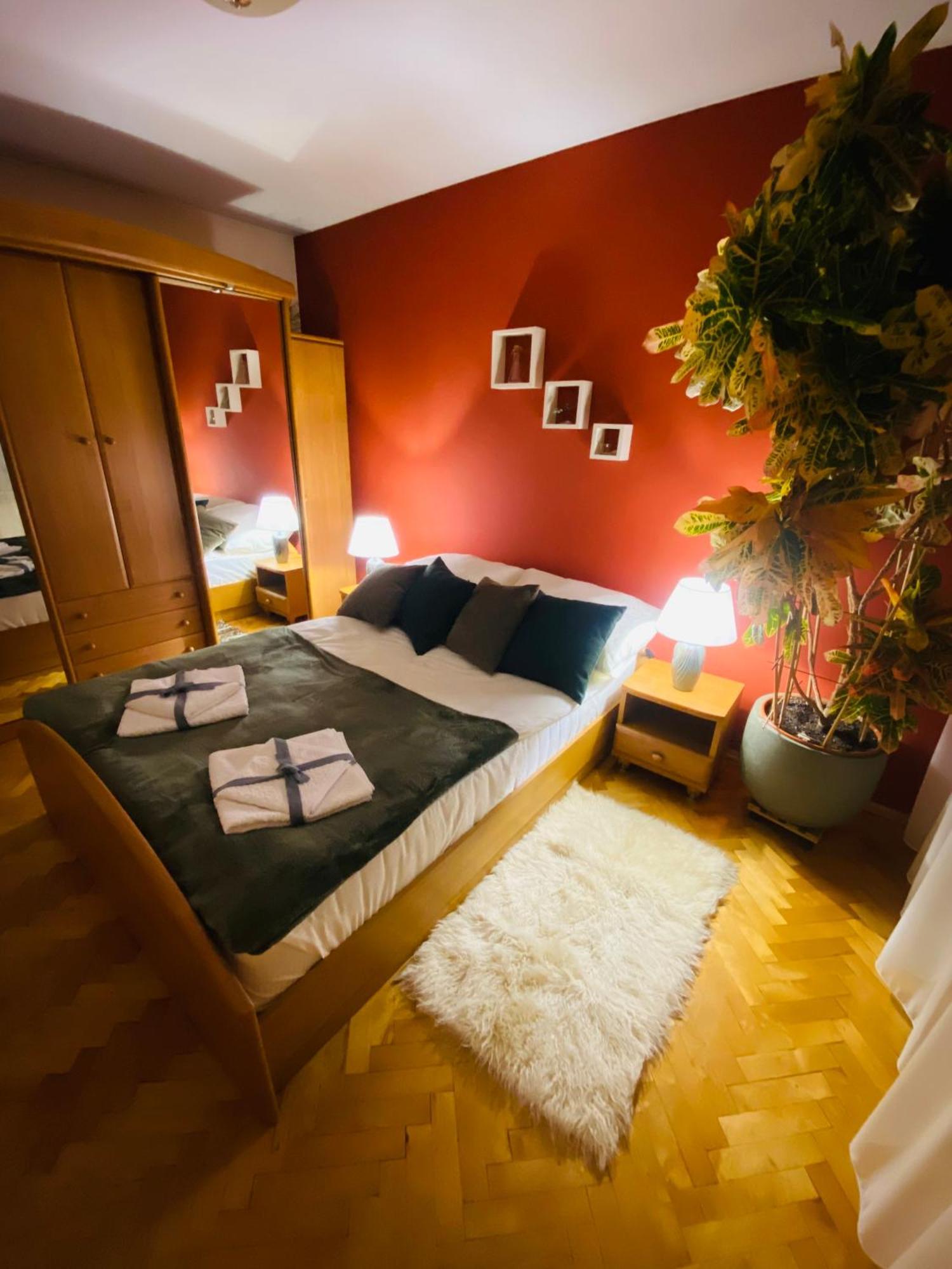 Przytulny Dom Pod Jabloniami Przy Targach Kielce Villa Kültér fotó